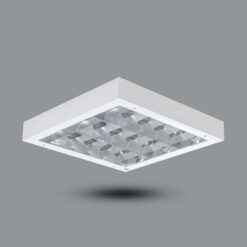 Đèn tán quang gắn nổi 0.6m bóng LED 3x10W sáng vàng Paragon PSFB318L30/30